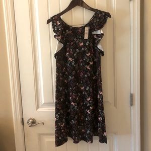 LOFT Ruffle Sleeve Dress